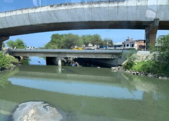 El río pestilente