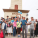 Extranjeros conociendo el reloj público- foto del sitio web Municipio de Manta.