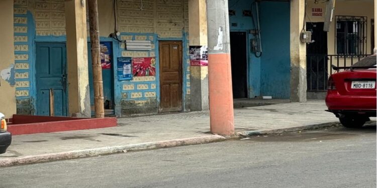 Por tercera vez la panadería Miraflores abre sus puertas