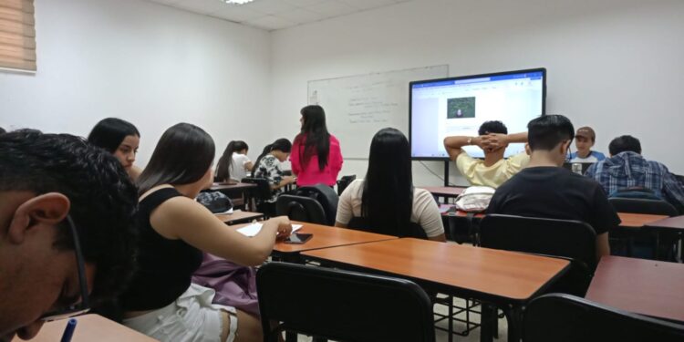 Universitarios en tensión