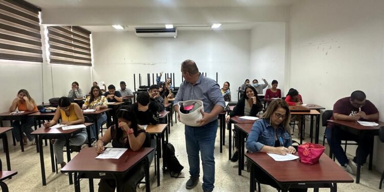 Concluye semana de exámenes en la Uleam