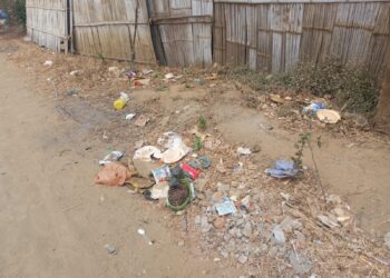 Barrio Santa Ana: las calles están infestadas de basura.