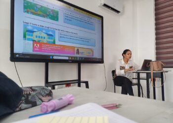La ULEAM impulsa el bilingüismo entre sus estudiantes