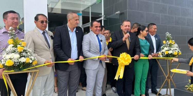 Inauguración llena de simbolismo