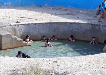 Pozo de agua manantial