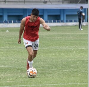 Owen Macías jugador de juventud italiana